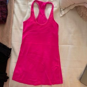 hot pink lulu lemon tank top